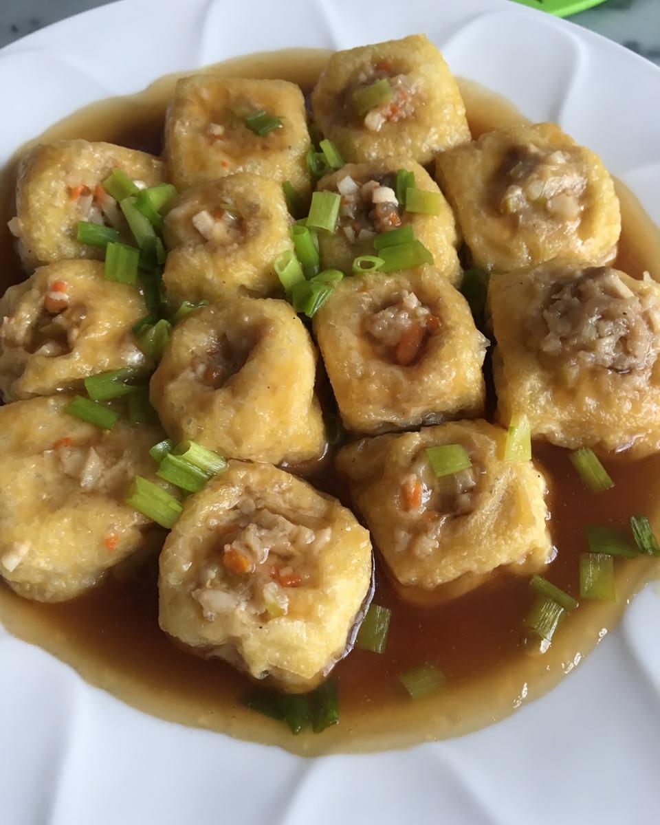 油豆腐圆子（豆腐泡酿肉）