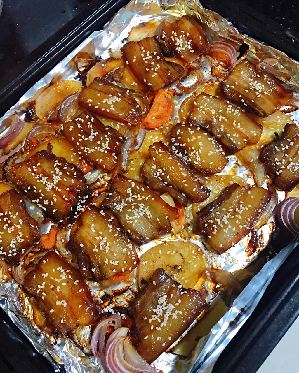 陈ckc做的烤箱版土豆烤五花肉