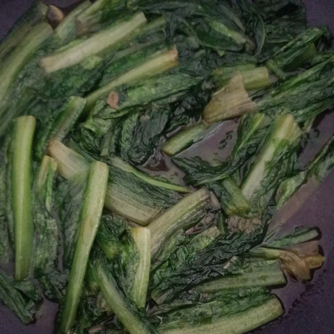 蒜蓉耗油清炒油麦菜，减脂快手菜，宝宝超爱，傻瓜步骤，屡试不爽，好吃且下饭，鲜香爽口！！
