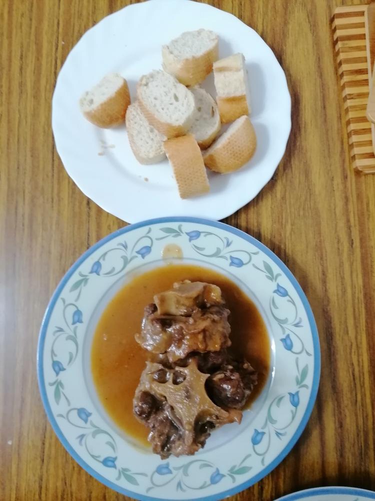 西班牙名菜-牛尾巴（RABO DE TORO）