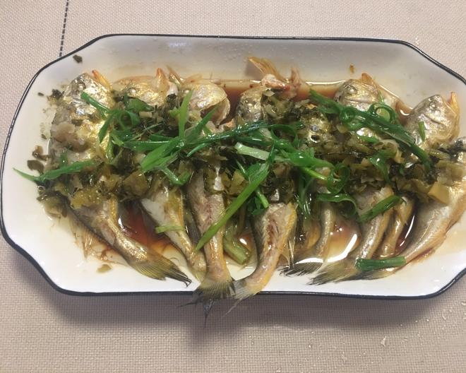 【雪菜蒸梅童鱼的做法步骤图,怎么做好吃】全是别人家学来的_下厨房