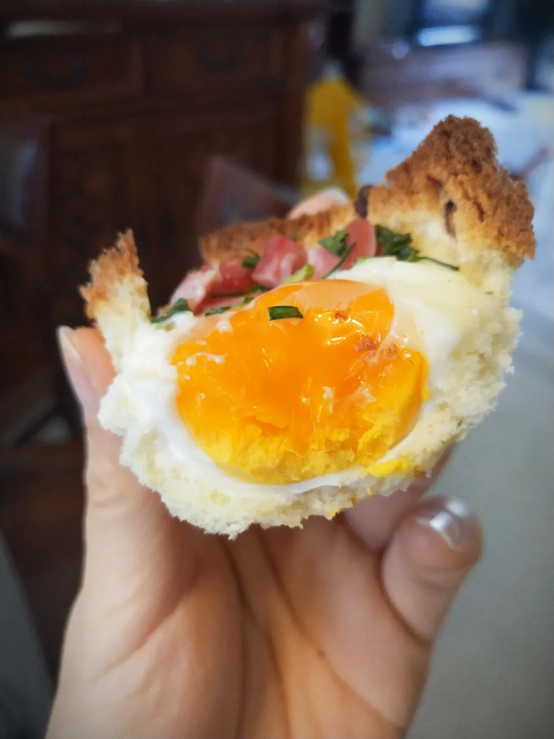 鸡蛋火腿吐司杯