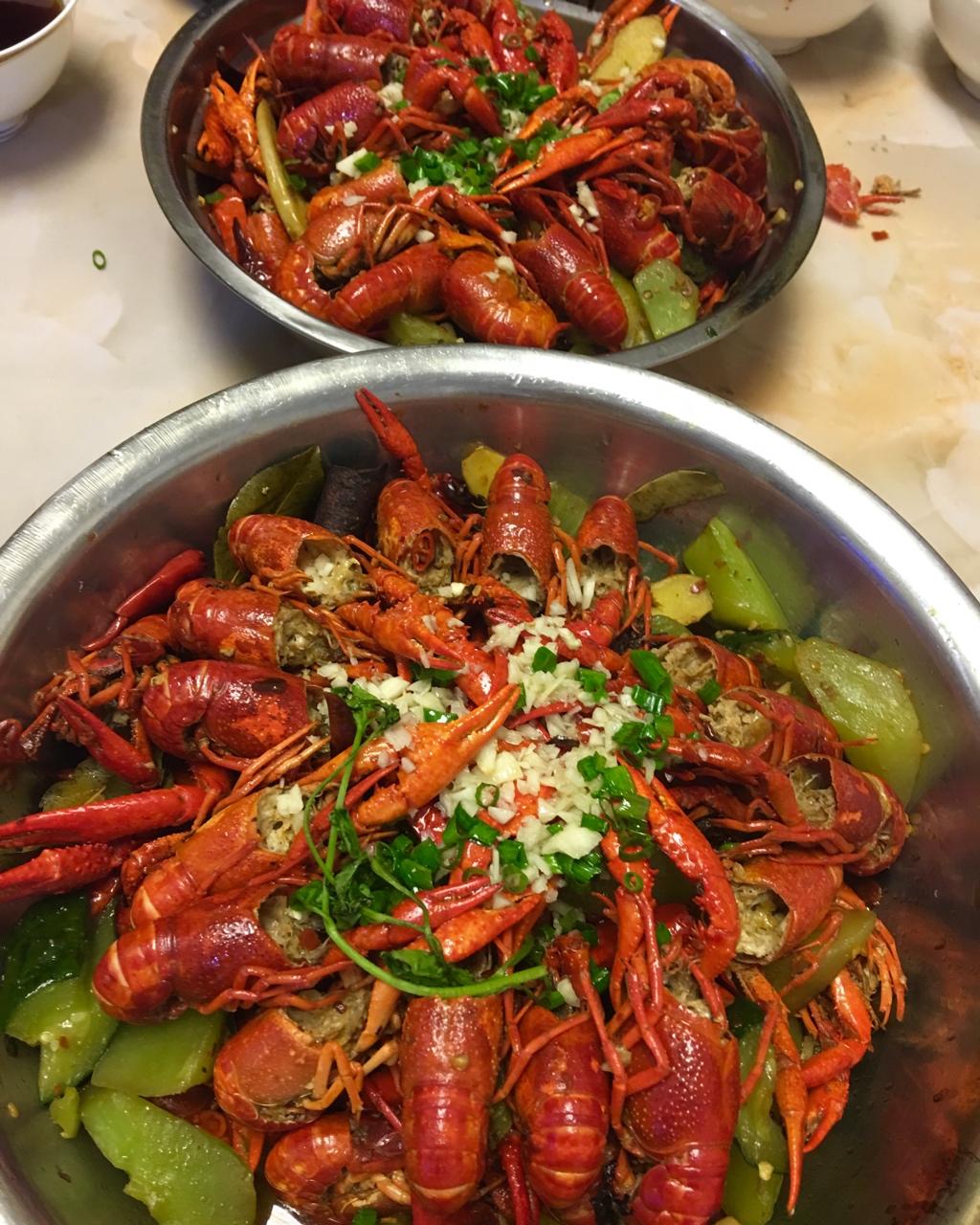 梅儿2做的吮指回味十三香啤酒小龙虾