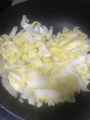 白菜炖粉条的做法 步骤3
