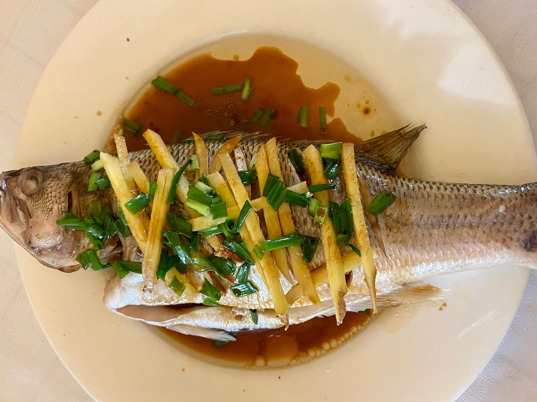 清蒸鲈鱼