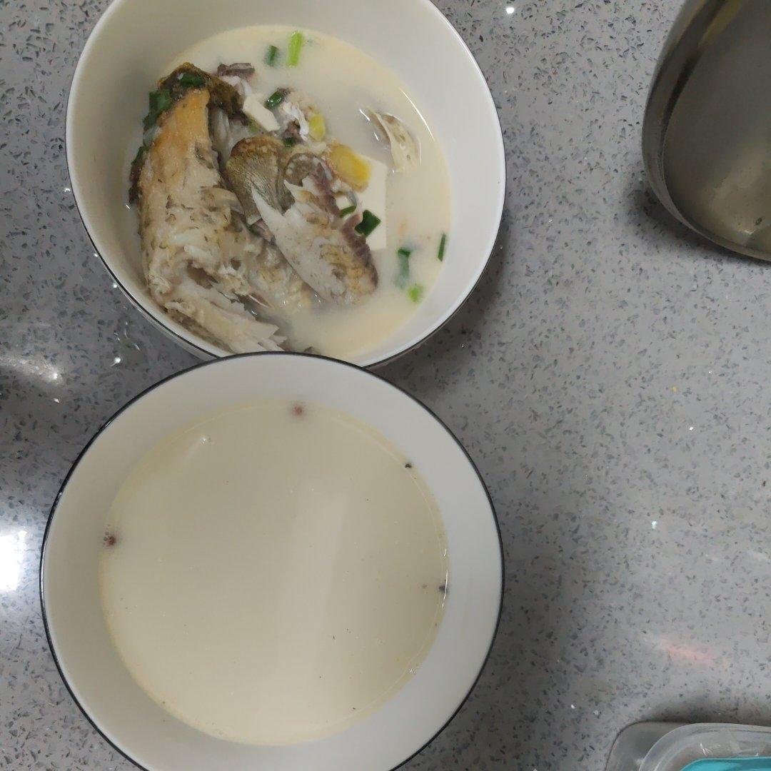奶白鲫鱼豆腐汤|一条鱼最后的温柔