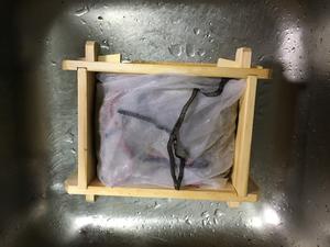 自制黑豆腐（石膏版本）的做法 步骤10