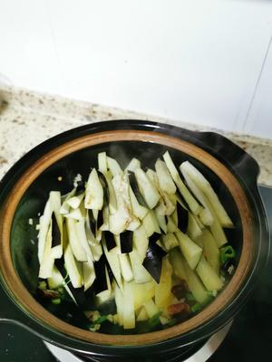 下饭菜—砂锅版油焖茄子/土豆条的做法 步骤4