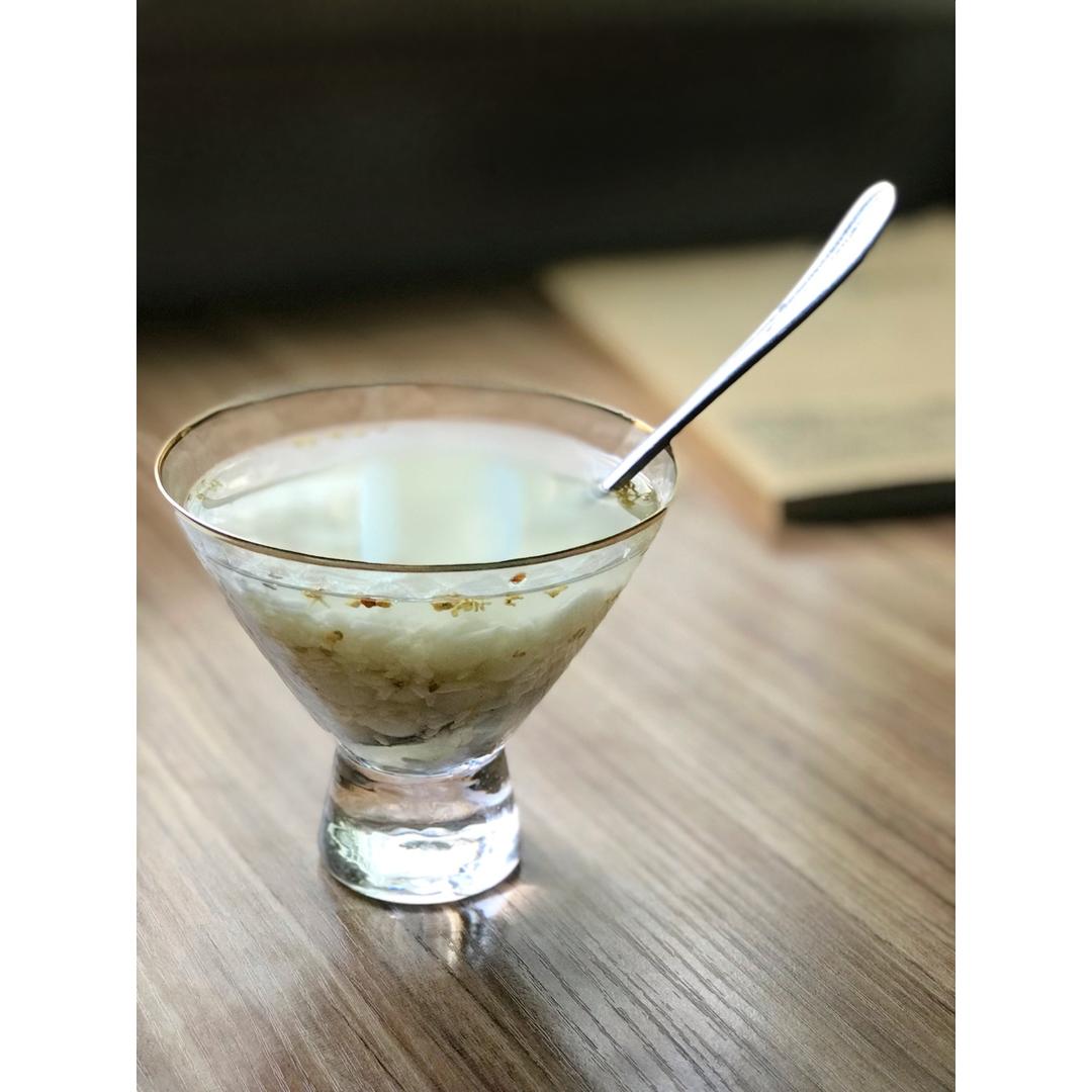 如何快速搓小汤圆且汤圆堆放在一起相互之间不粘连？