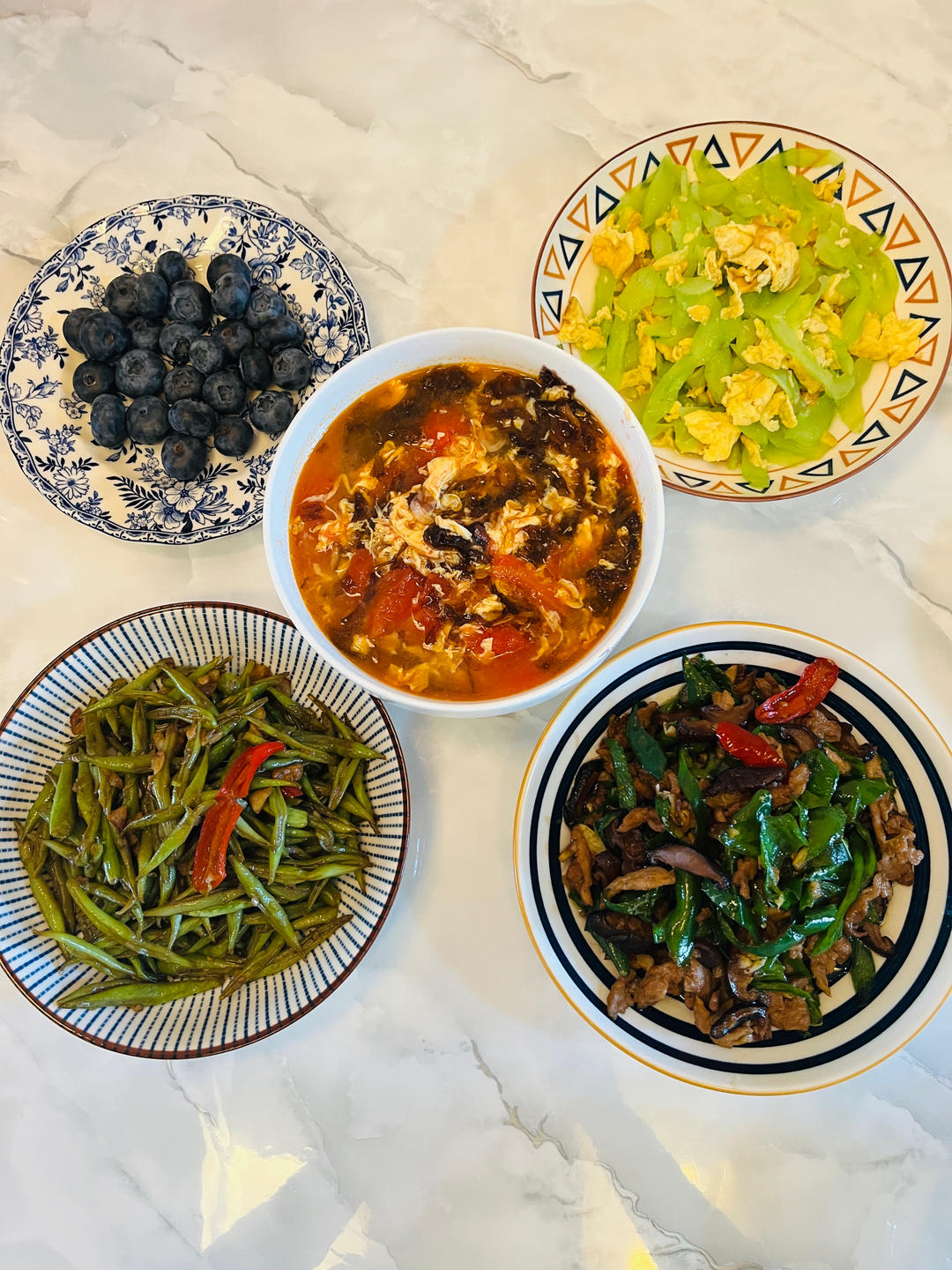 我家的小饭桌