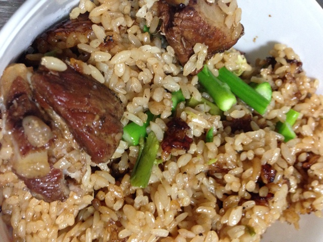 喷香排骨焖饭（爆好吃）