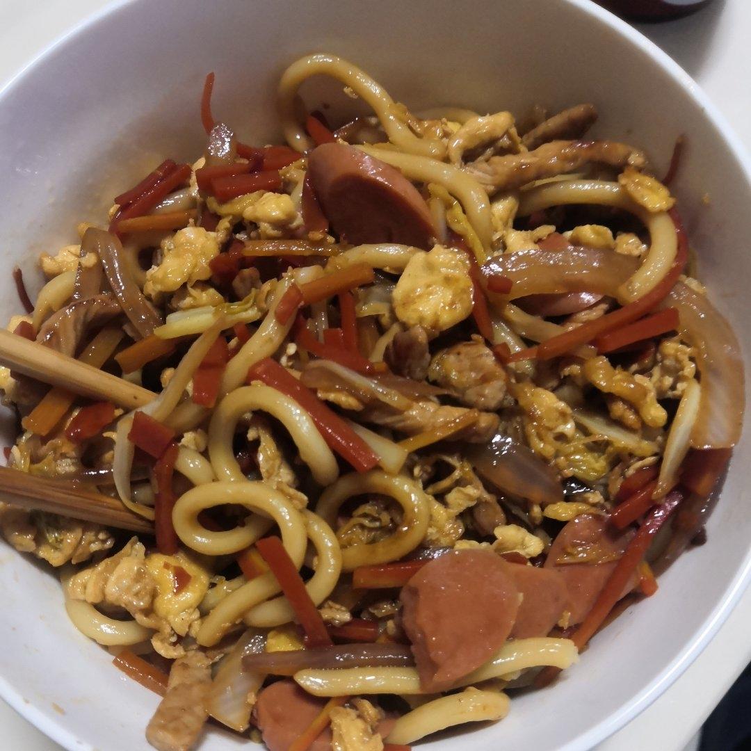 什锦炒乌冬面