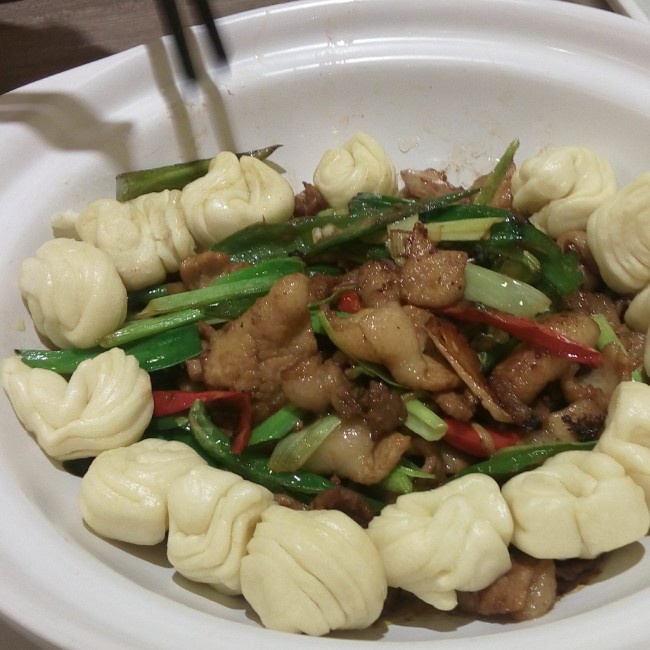 充满爱的生活