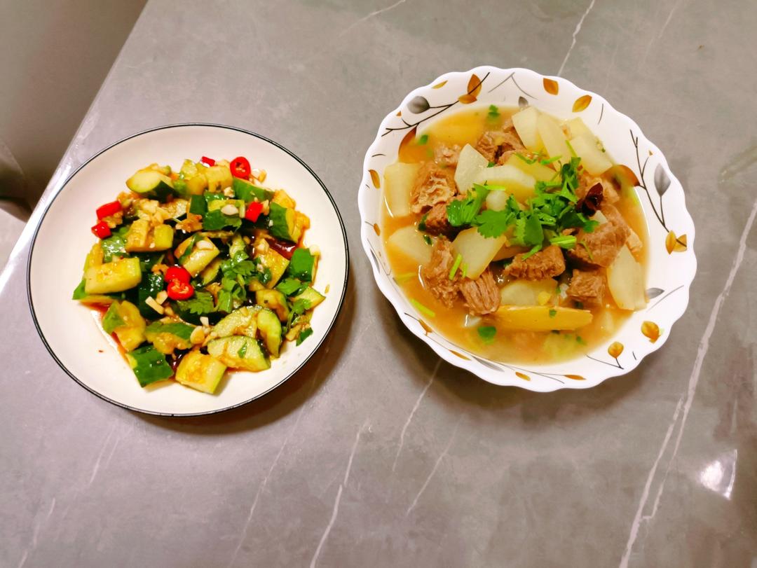 牛肉炖萝卜