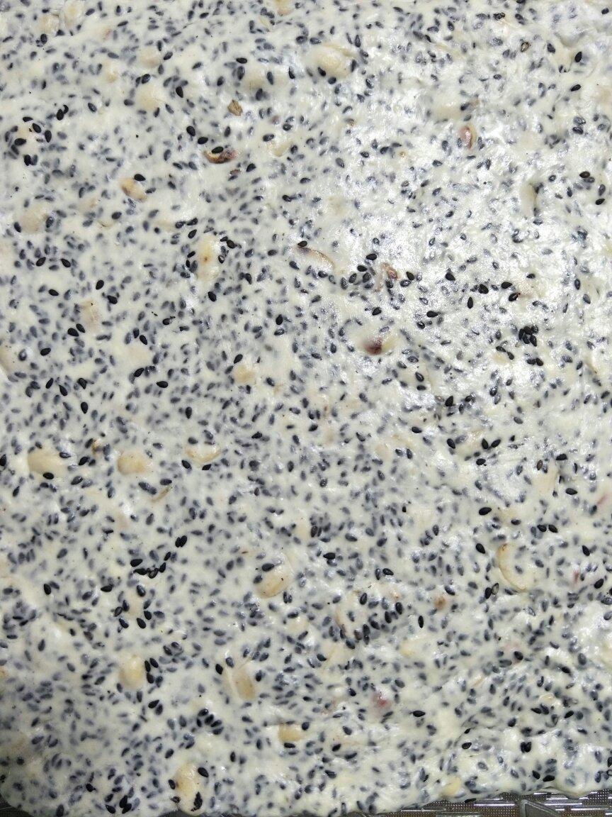 黑芝麻花生牛轧糖