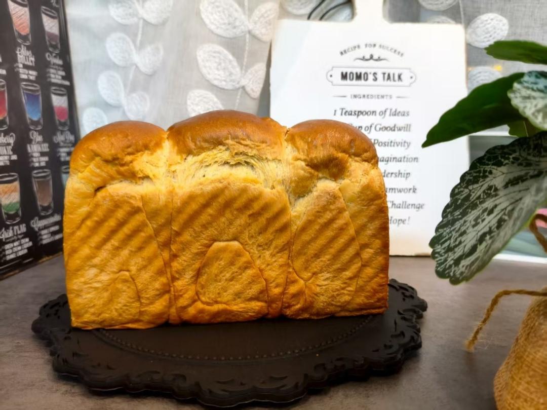 奶香纯粹的重料淡奶油吐司