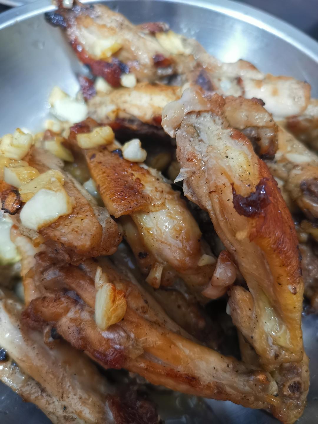 蒜香鸡翅，这才是鸡翅最好吃的做法
