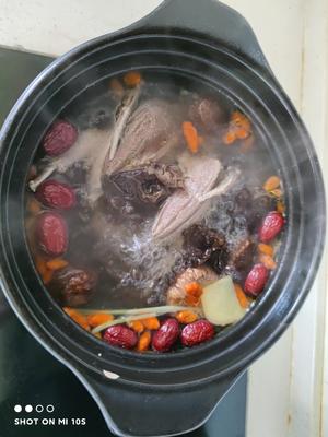 炖鸽子🕊️汤的做法 步骤7