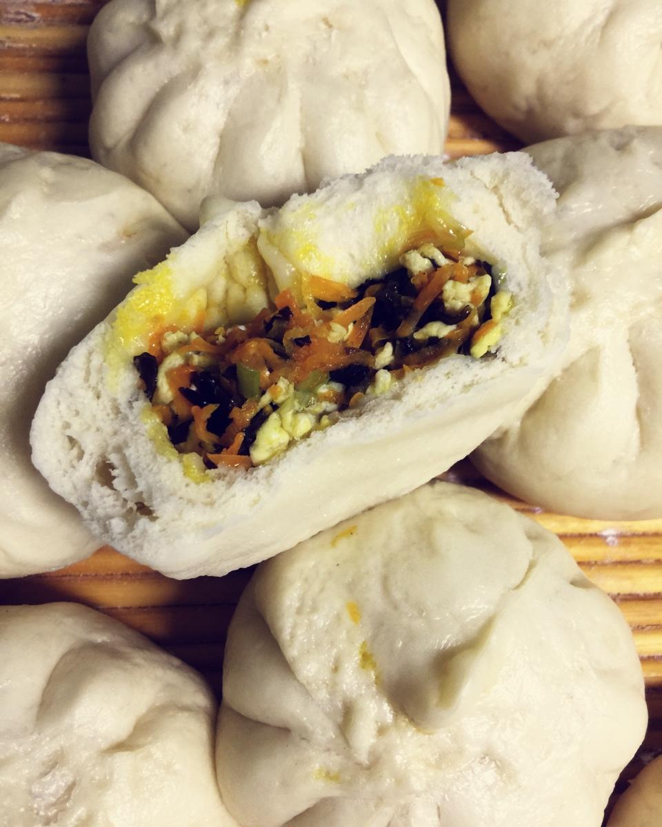 胡萝卜木耳鸡蛋素包子