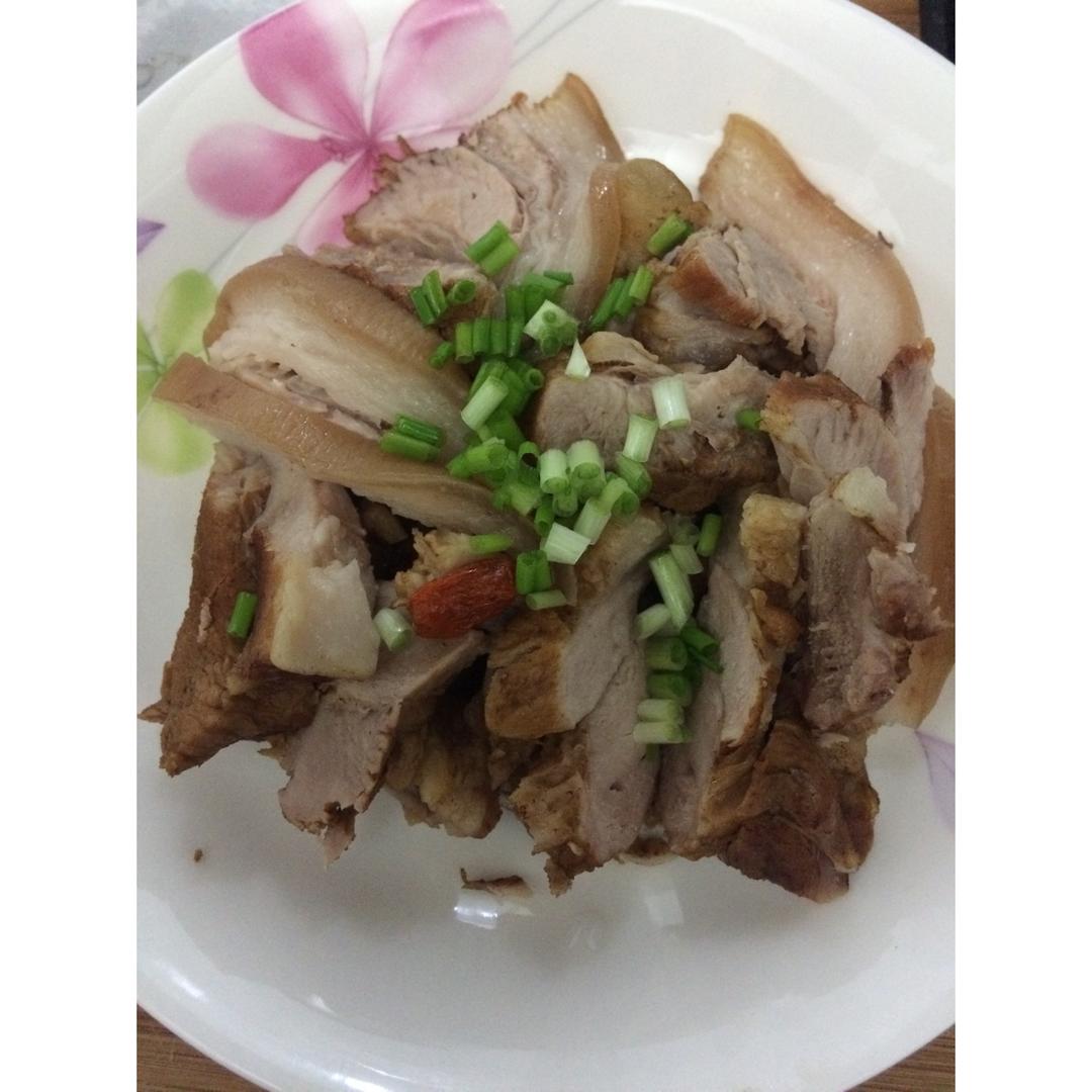 烀肘子
