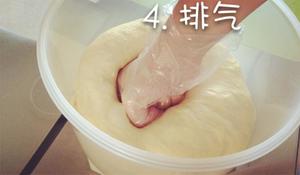 超软牛奶面包的做法 步骤6