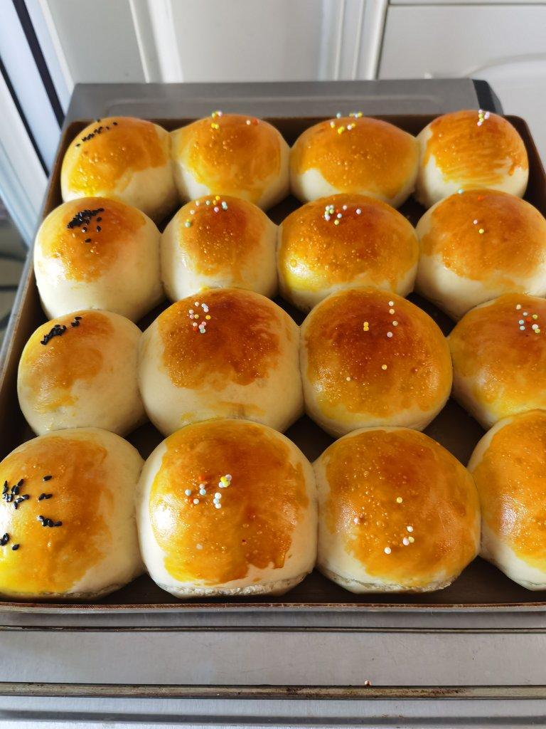 🥛超简单快手，柔软拉丝，一次发酵，牛奶小餐包