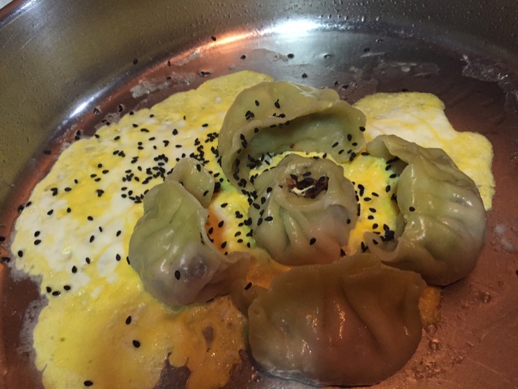 抱蛋煎饺