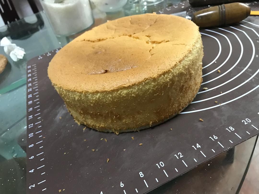 八寸戚风蛋糕