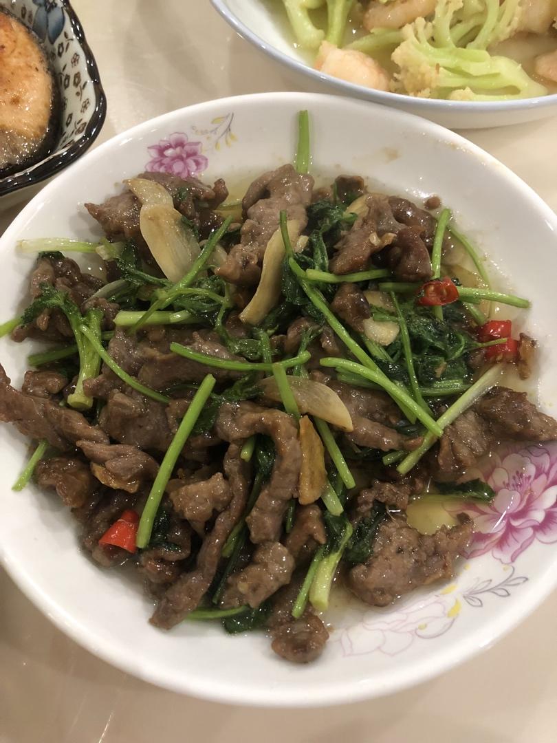 如何炒出嫩牛肉