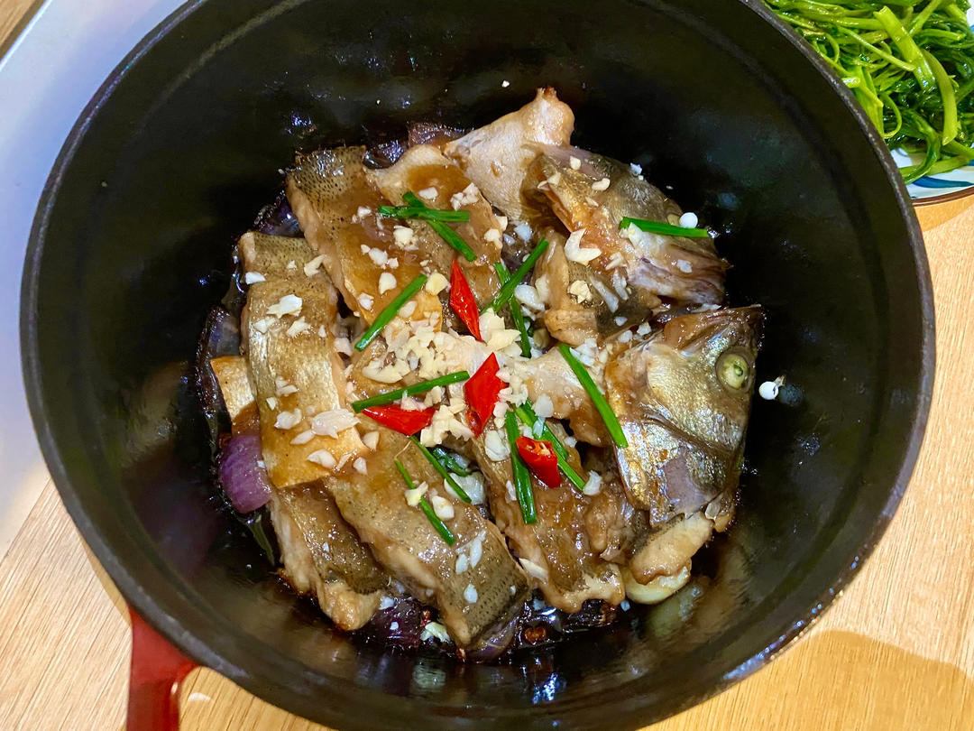 葱香焗鲈鱼