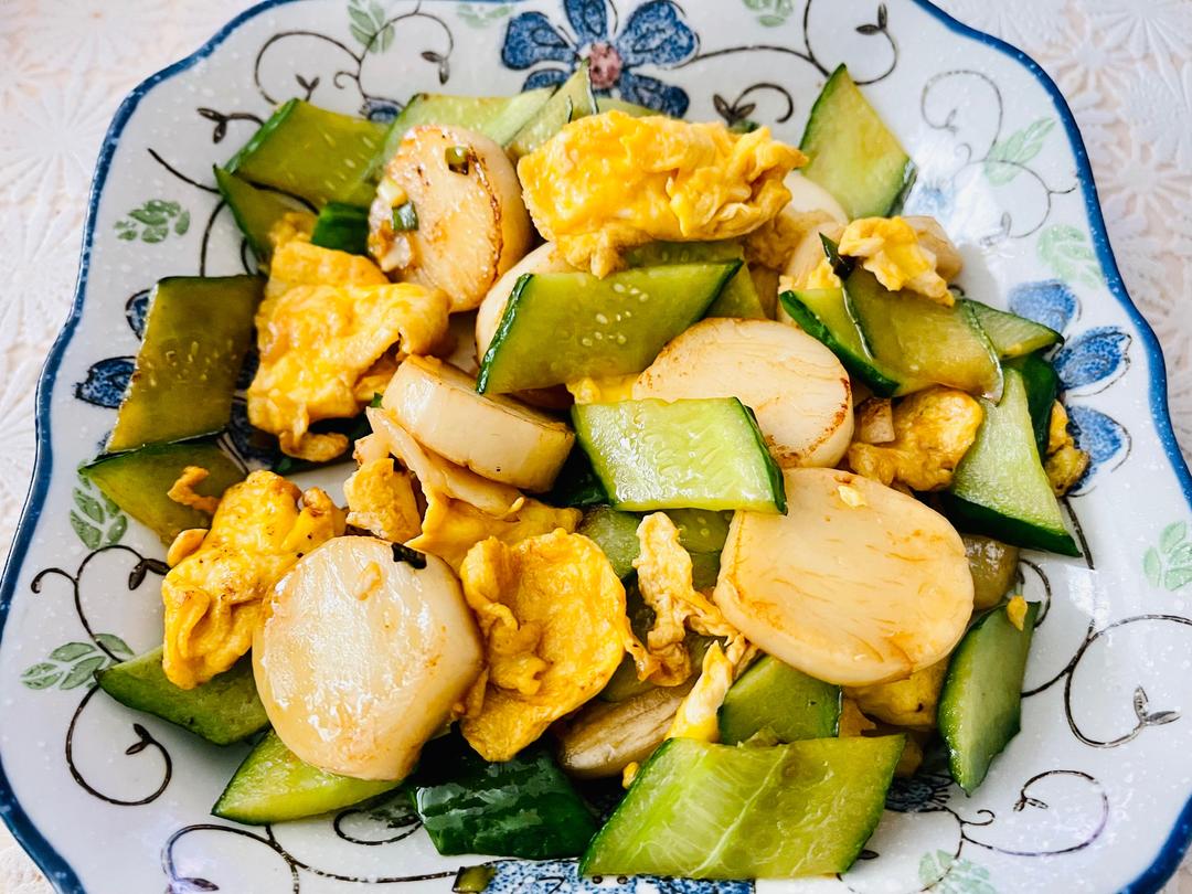 鸡蛋黄瓜炒年糕的做法