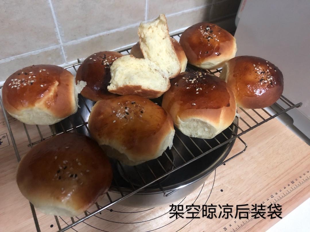 超软的小餐包