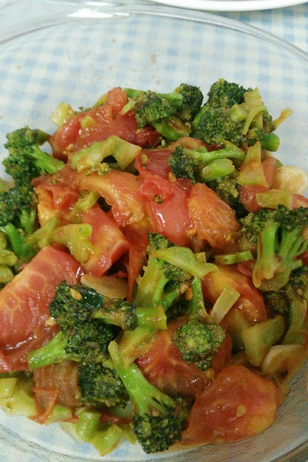 蕃茄炒西兰花