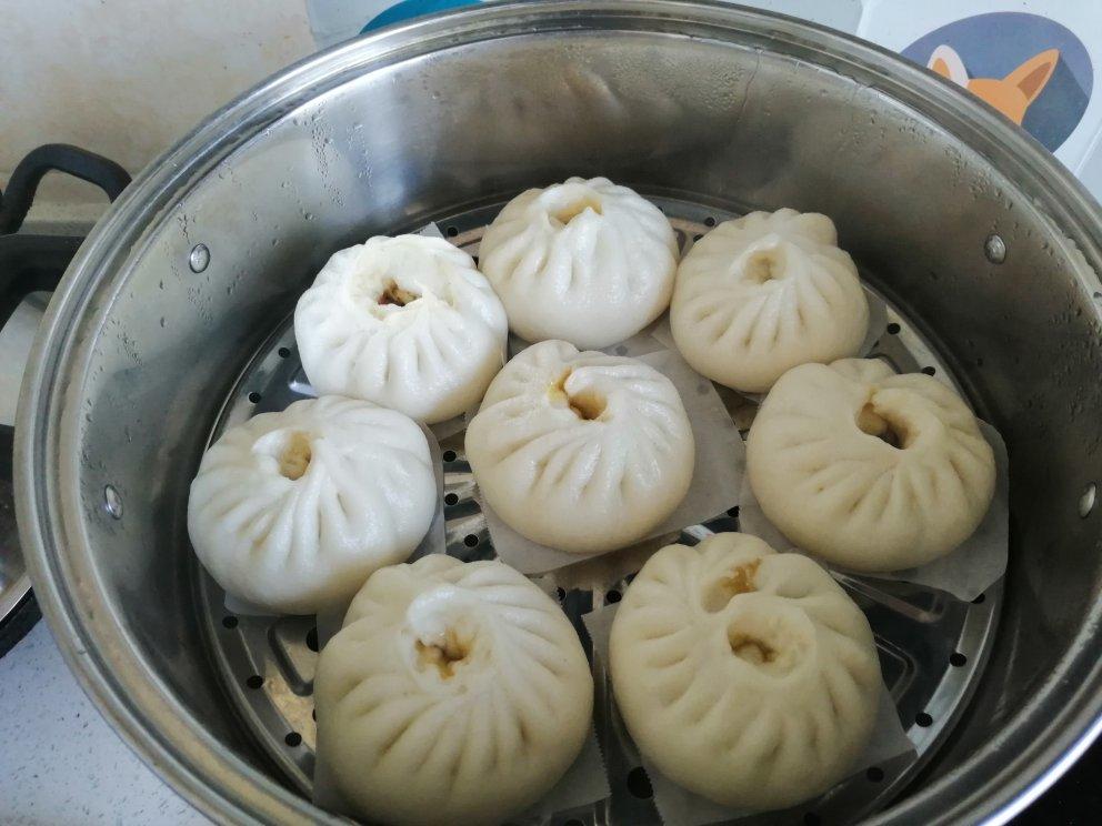 胡萝卜木耳鸡蛋包子——素包子也可以很好吃~