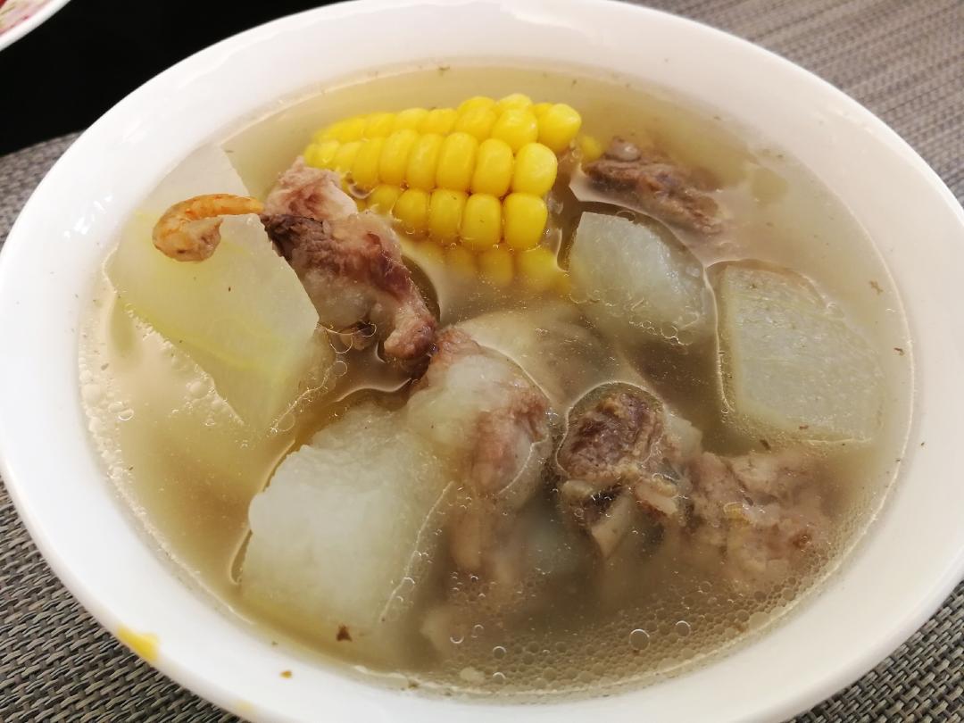 1人做过这道菜小雪人a玉米冬瓜排骨汤是一道美味的菜肴,主要食材为