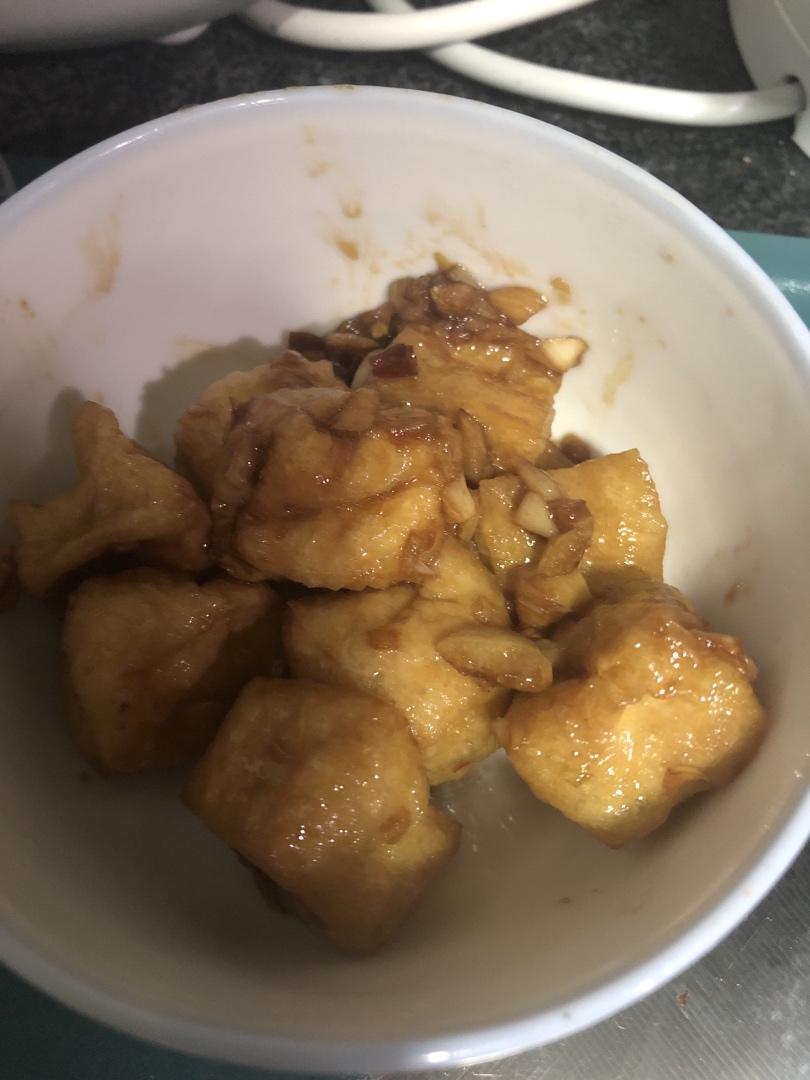 家常菜油焖豆腐泡