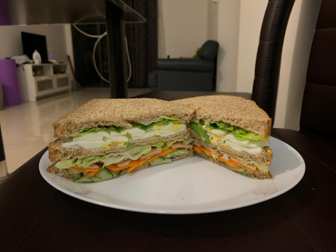 ins上超火的沼サン（沼三明治）