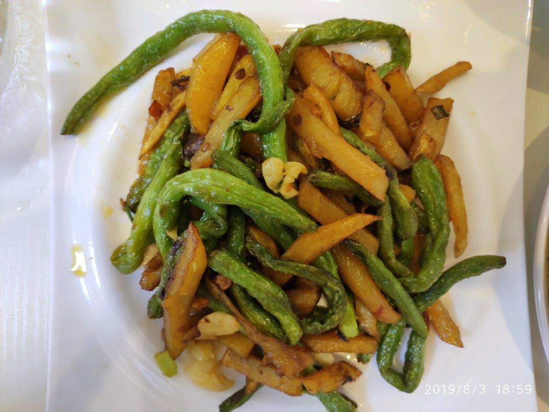 无辣不欢～豆角炒土豆