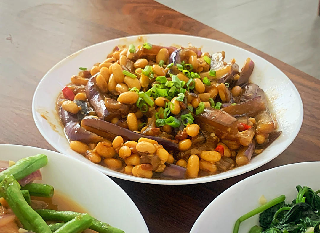 黄豆烧茄子