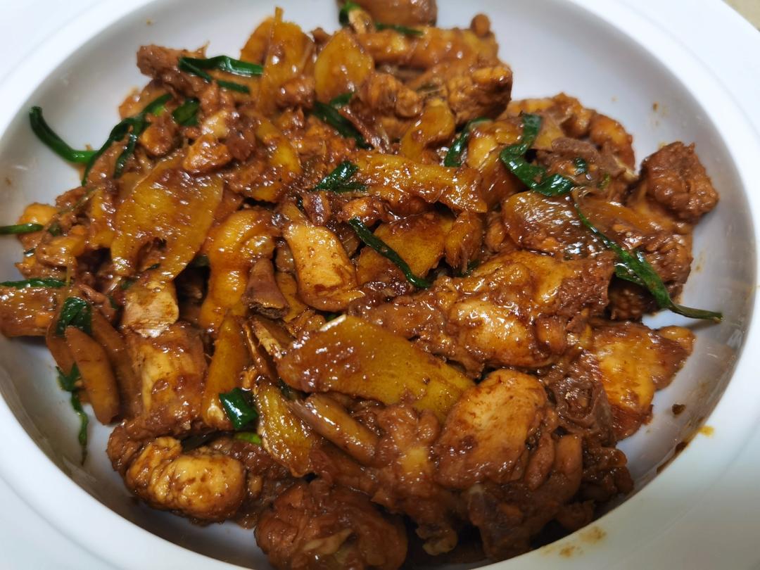 厨师长教你：“姜葱炒鸡”的家常做法，色香味俱全，赶紧收藏吧