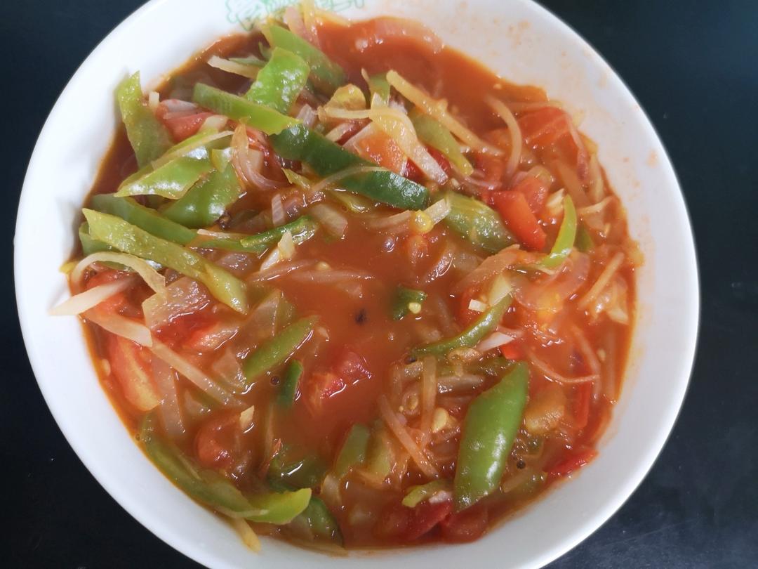 家常素菜西红柿炒土豆丝（番茄炒土豆丝）