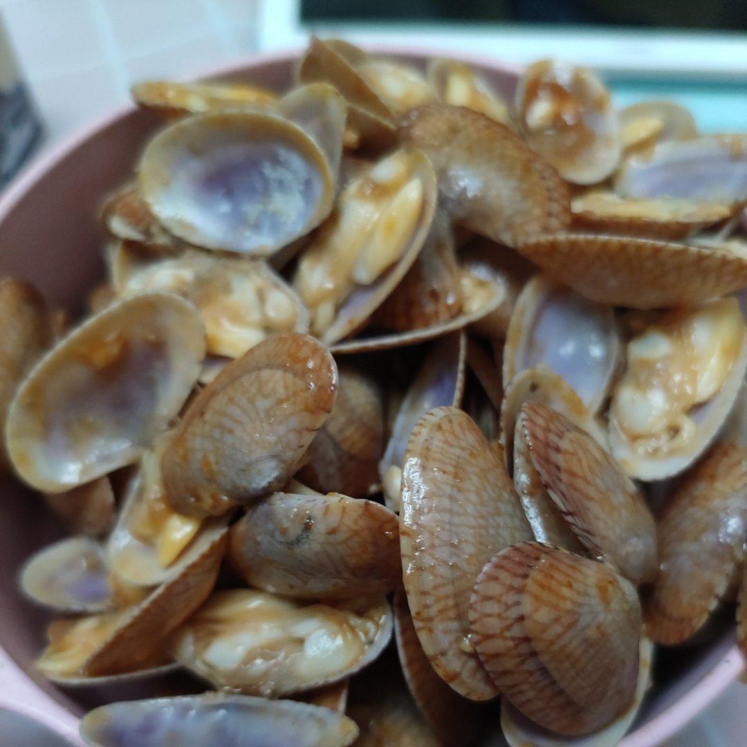 蒜香炒花甲