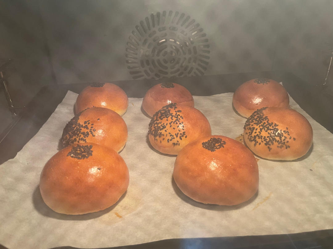 经过多次改良后，无敌好吃的～～🔆🔆会拉丝的红豆麻薯面包🍞