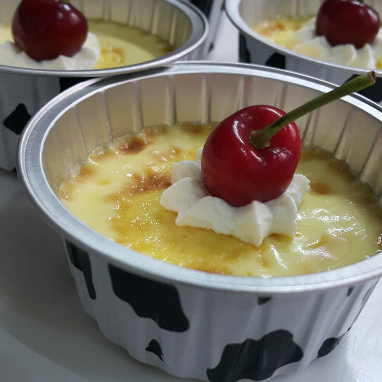Crèmebrulée。法式烤布雷。焦糖布丁。