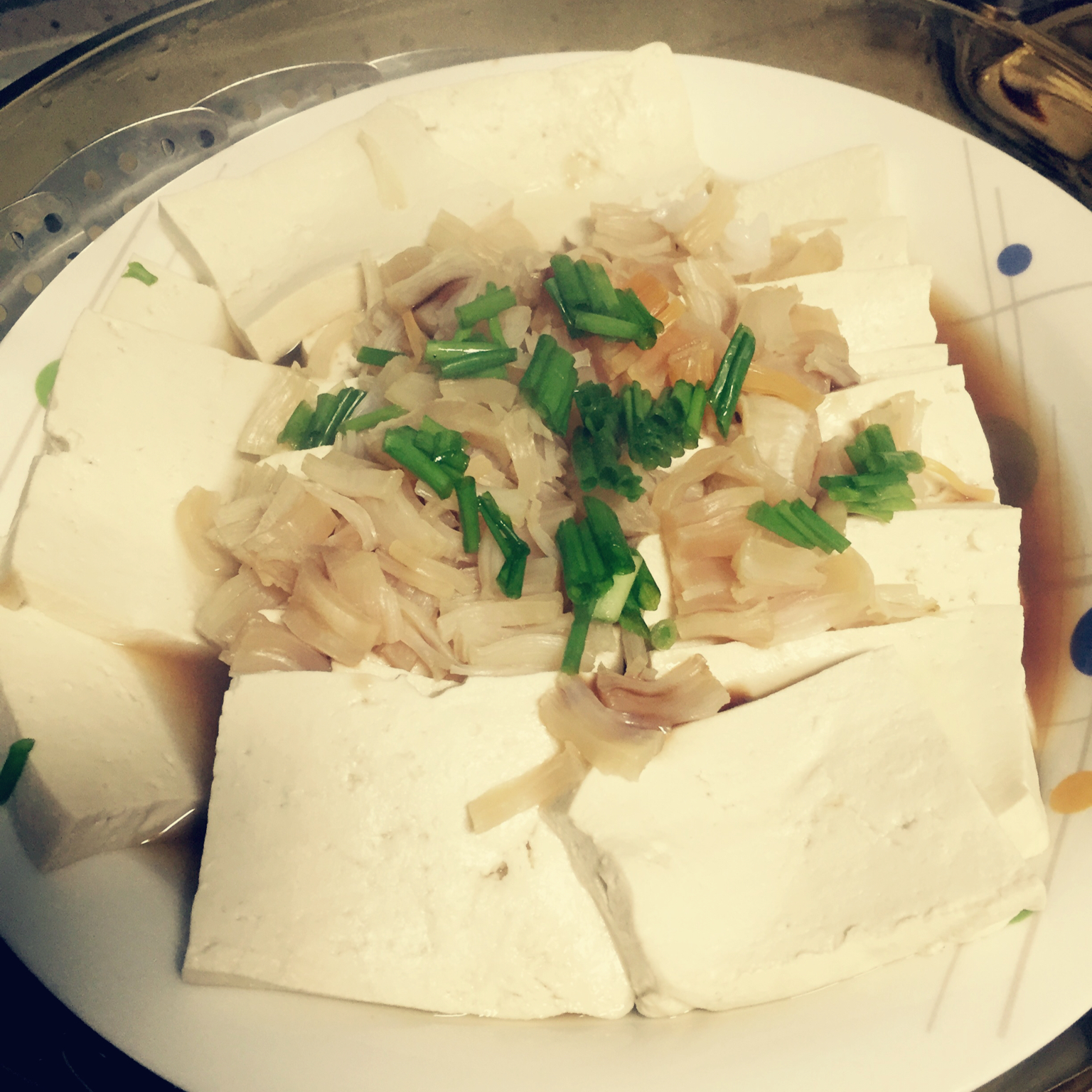 清蒸干贝豆腐