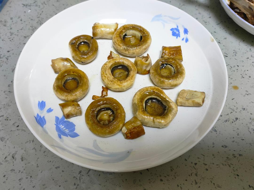 香煎口蘑  鲜的扭起来