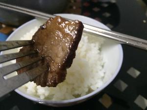 砂锅蜜汁叉烧肉的做法 步骤3