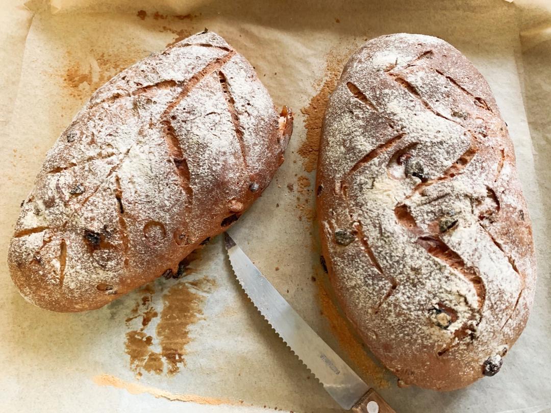 全麦蔓越莓核桃软欧包