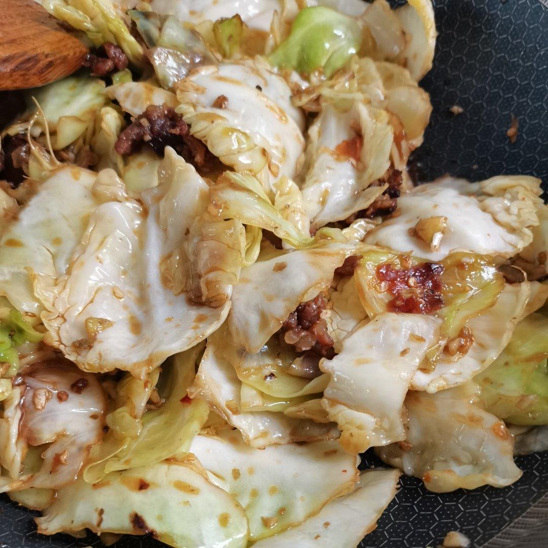 阿婆手撕包菜