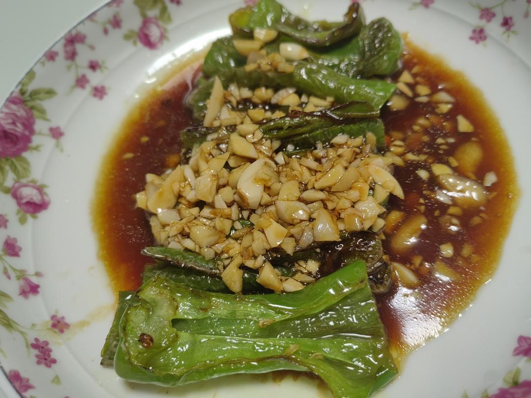 秋燥最下饭开胃的“虎椒皮蛋”